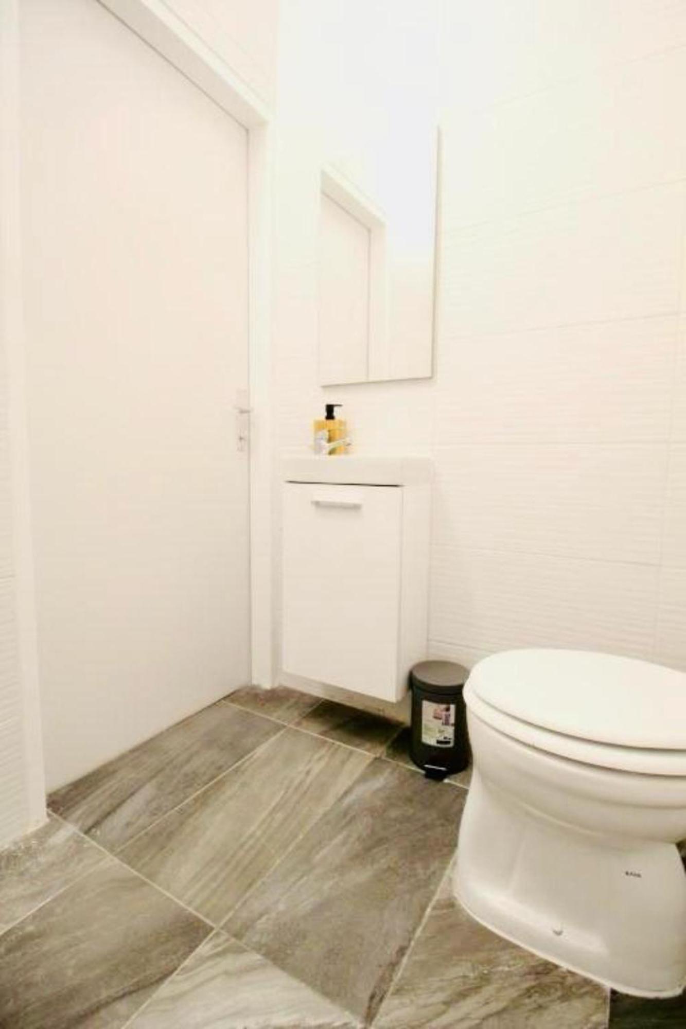 Spacious Cozy 1Br Apt Near To Danube River Wien Eksteriør bilde